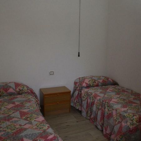 Appartamento Vacanza Da Luisa San Giovanni Suergiu Exterior photo